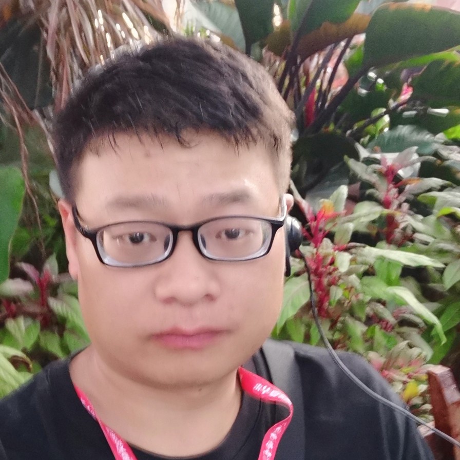 浮在云端的照片
