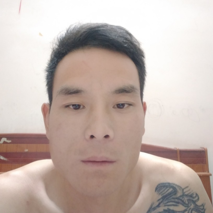 雨中泪水的照片