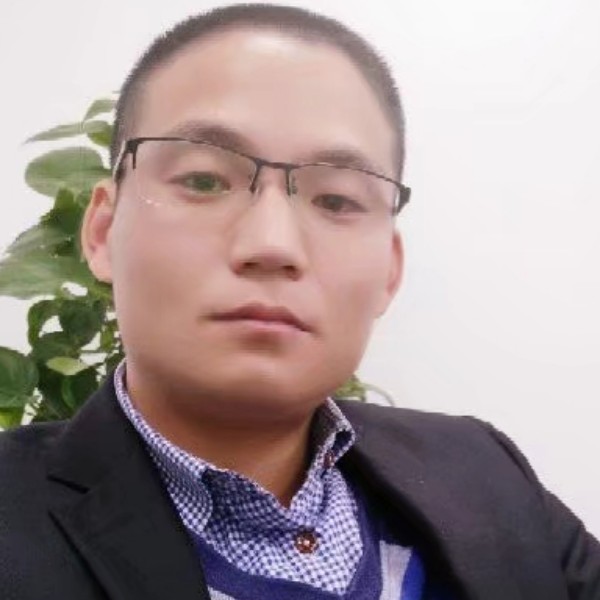 青衫浅吻糊涂的照片