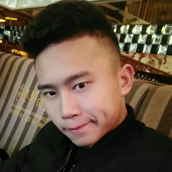想人陪雪碧的照片