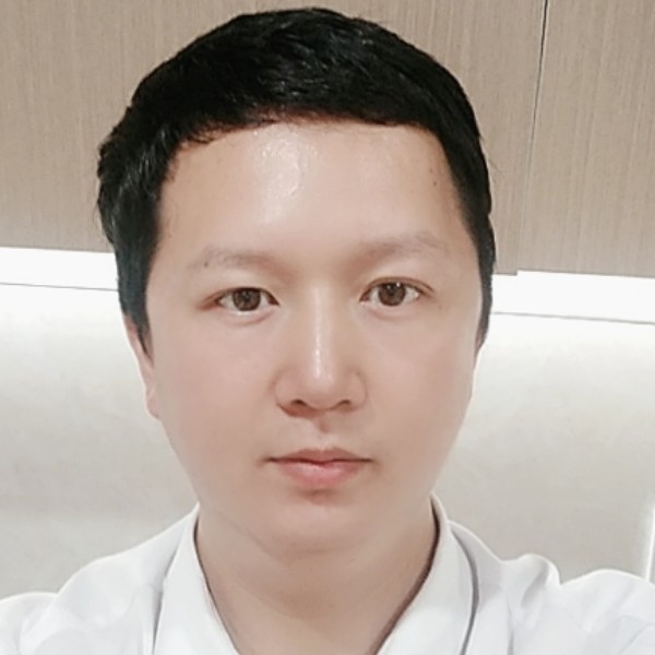 a会做饭的男人的照片