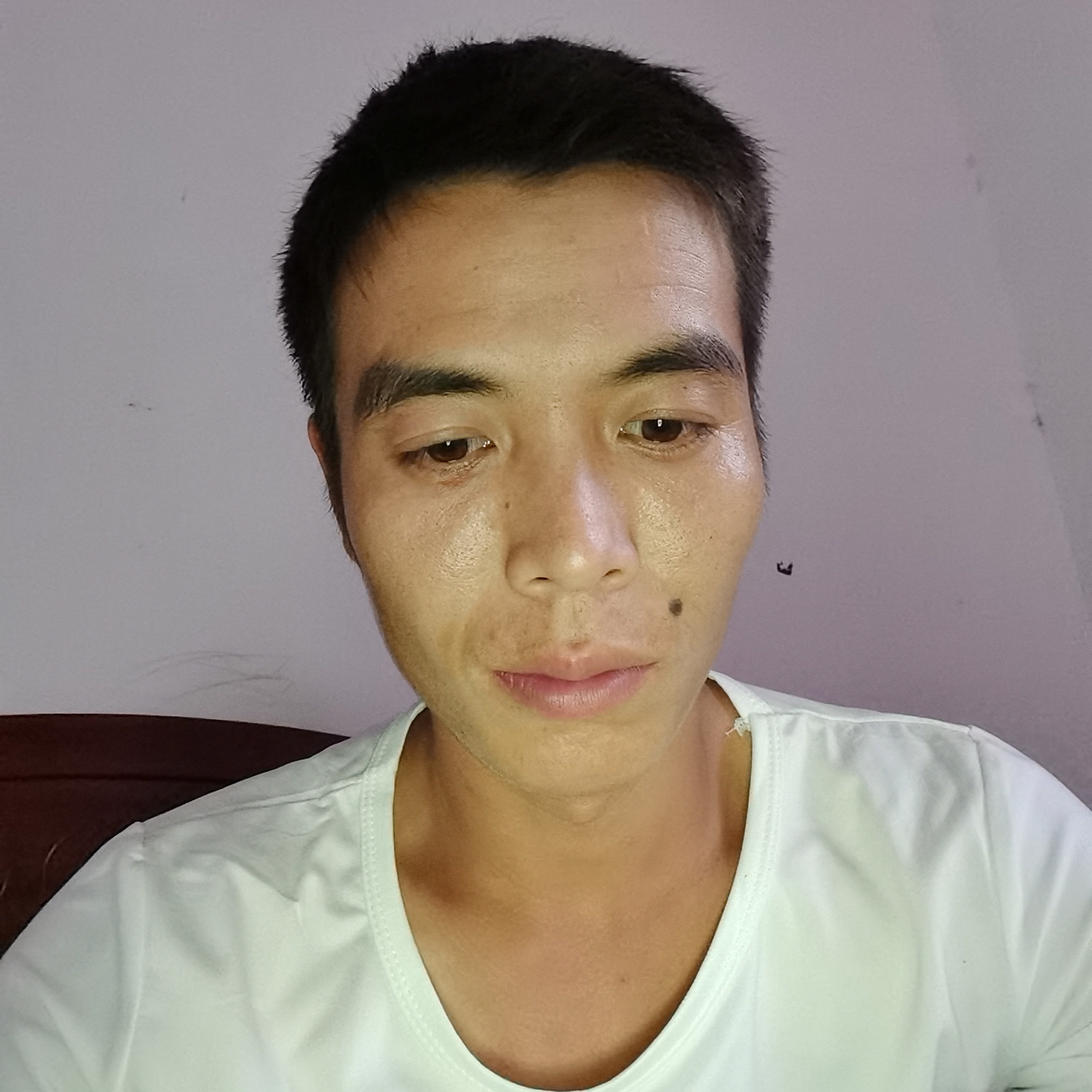 务实台灯的照片