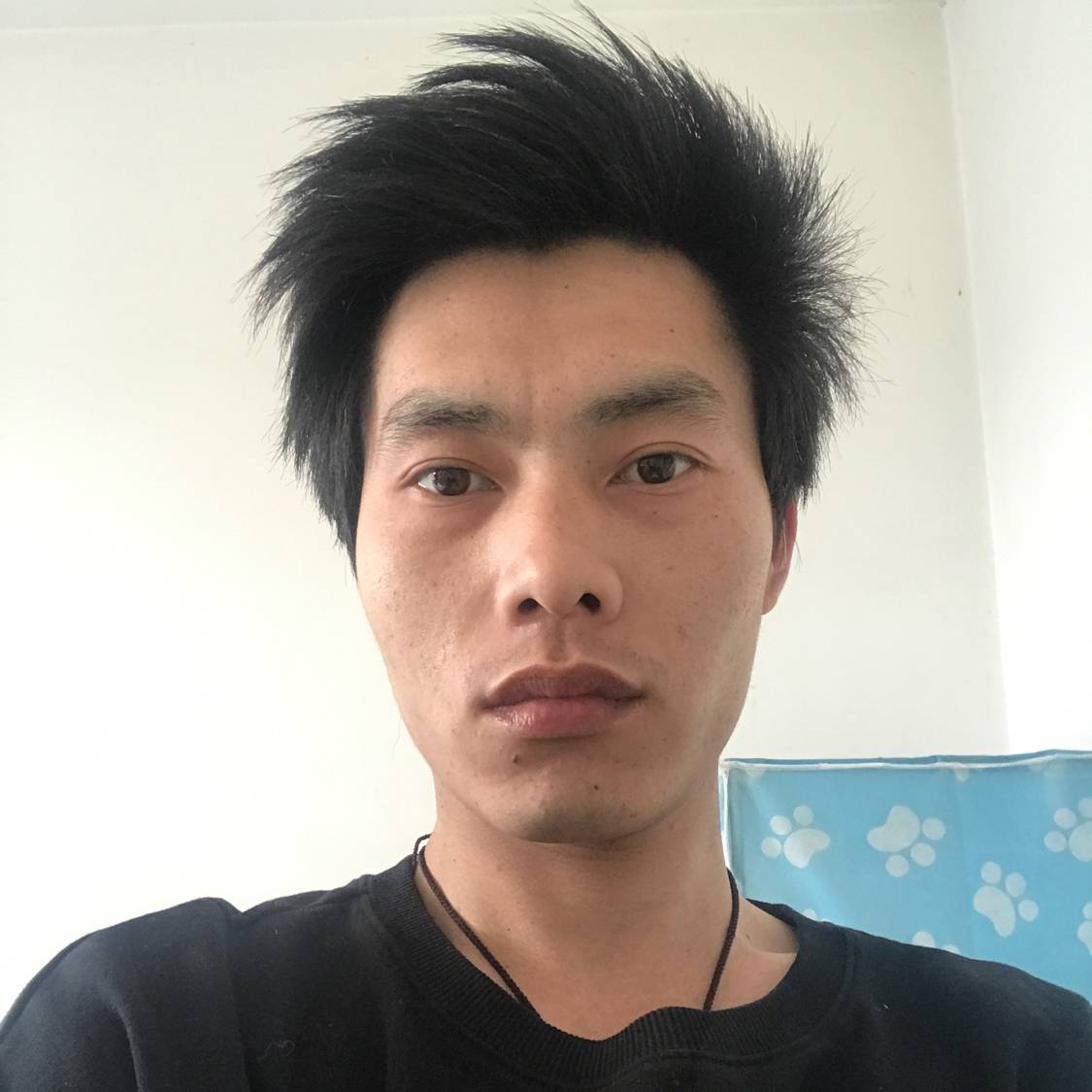 空心的冰激凌的照片