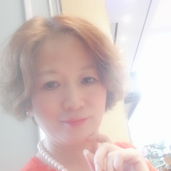 碧蓝微笑的照片