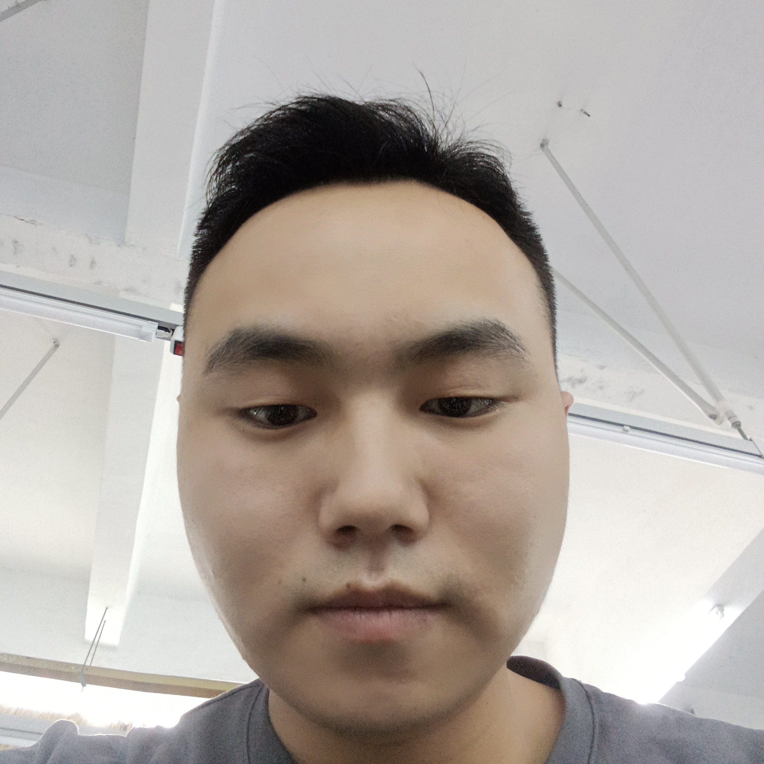 尹廷杰的照片