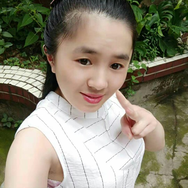 残命小草的照片