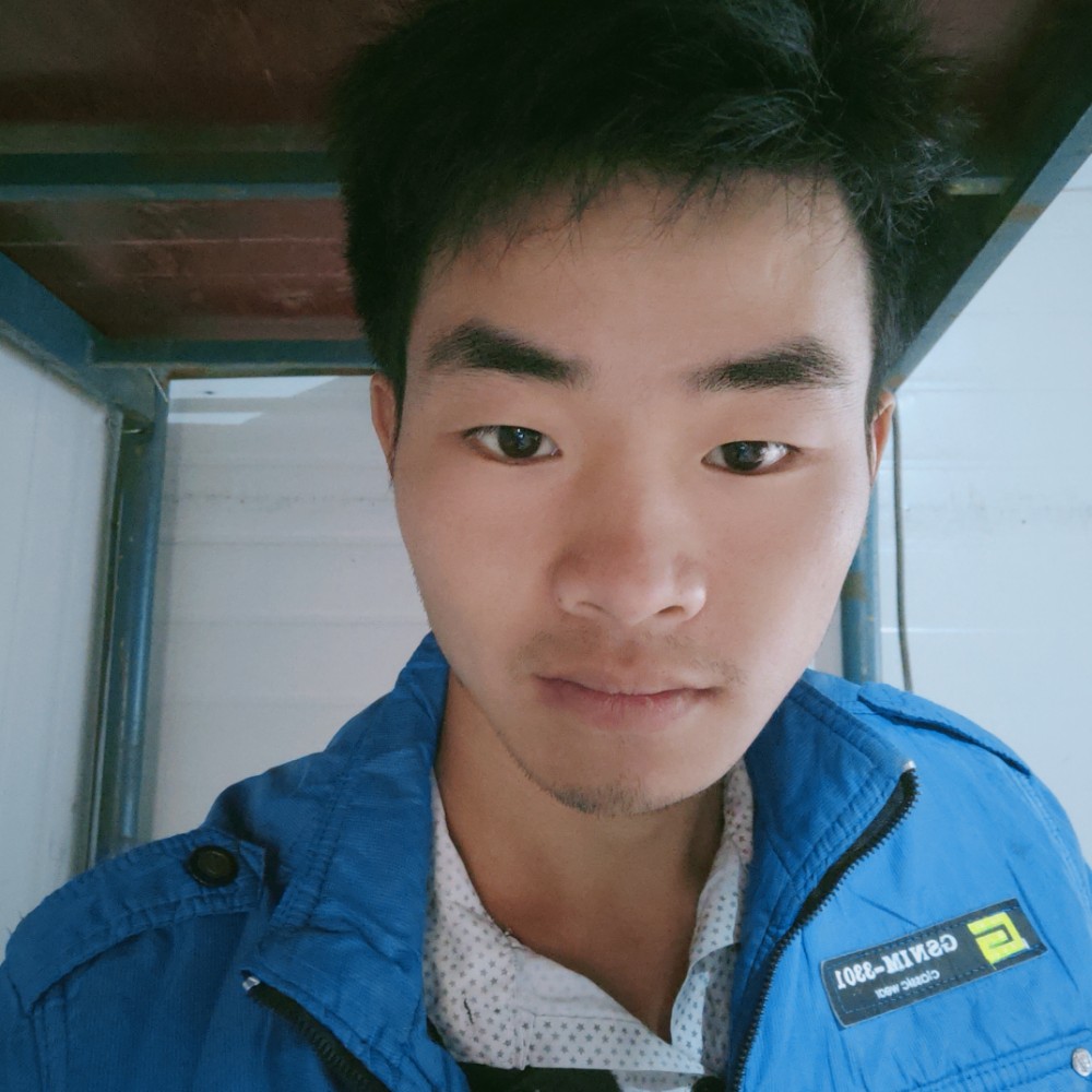 外套向虚拟的照片