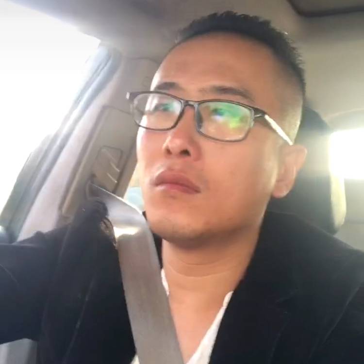 甜甜扯身影的照片