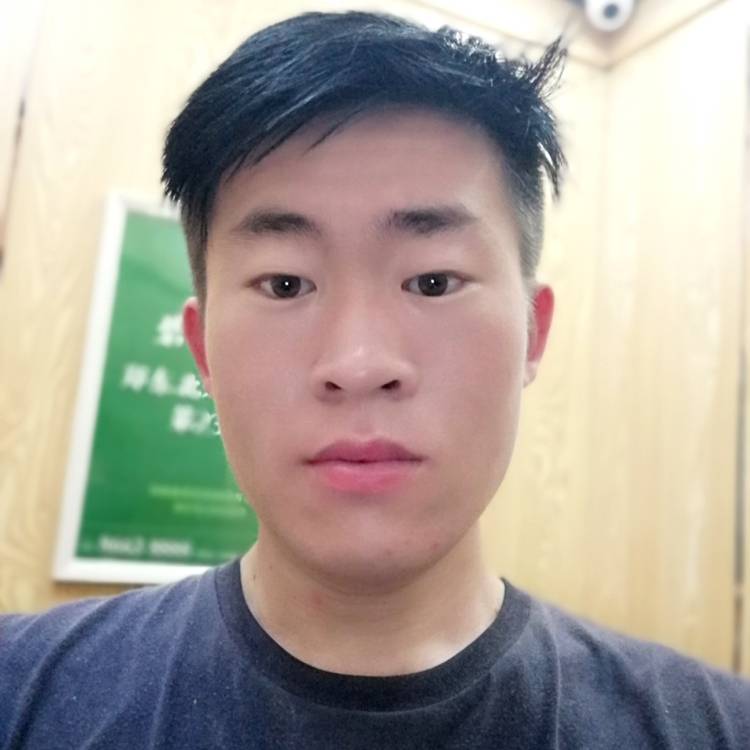 妩媚苦恋香烟的照片