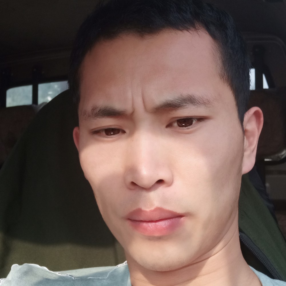自然泪了情动的照片