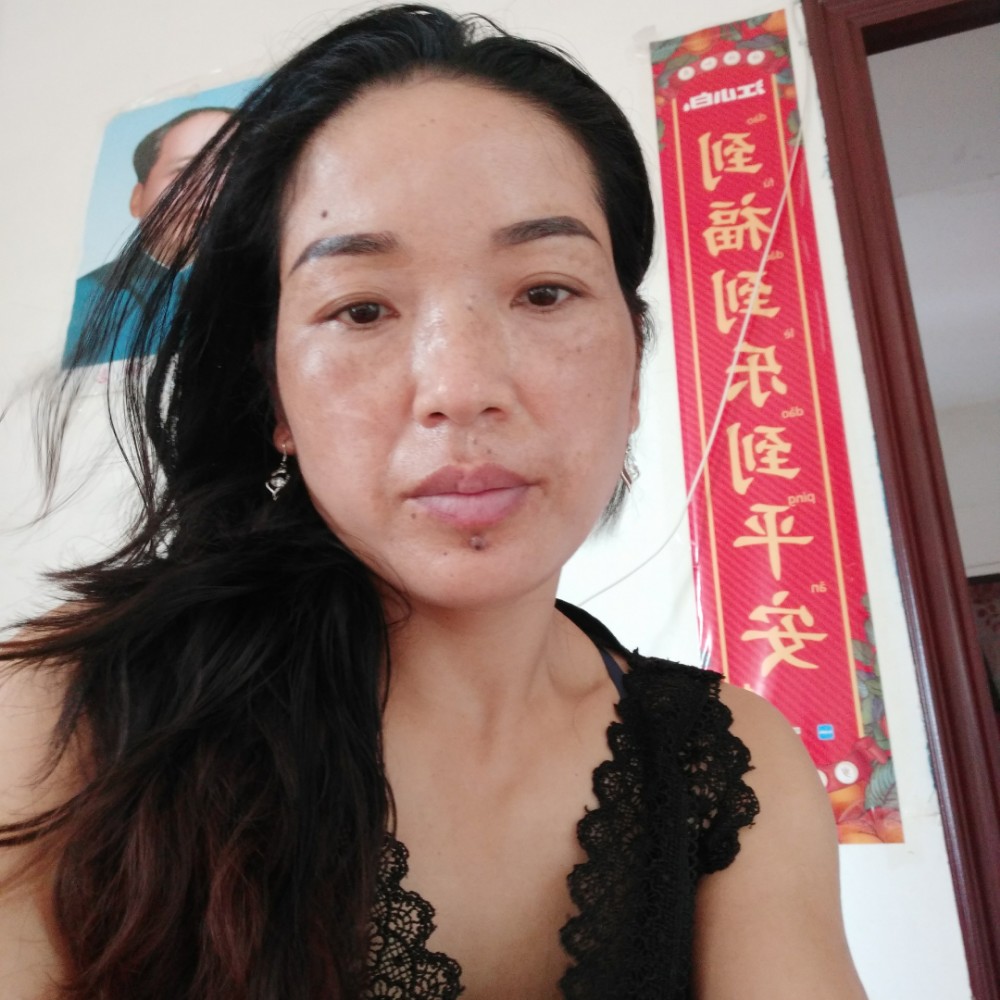 小甜瓜懦弱的照片