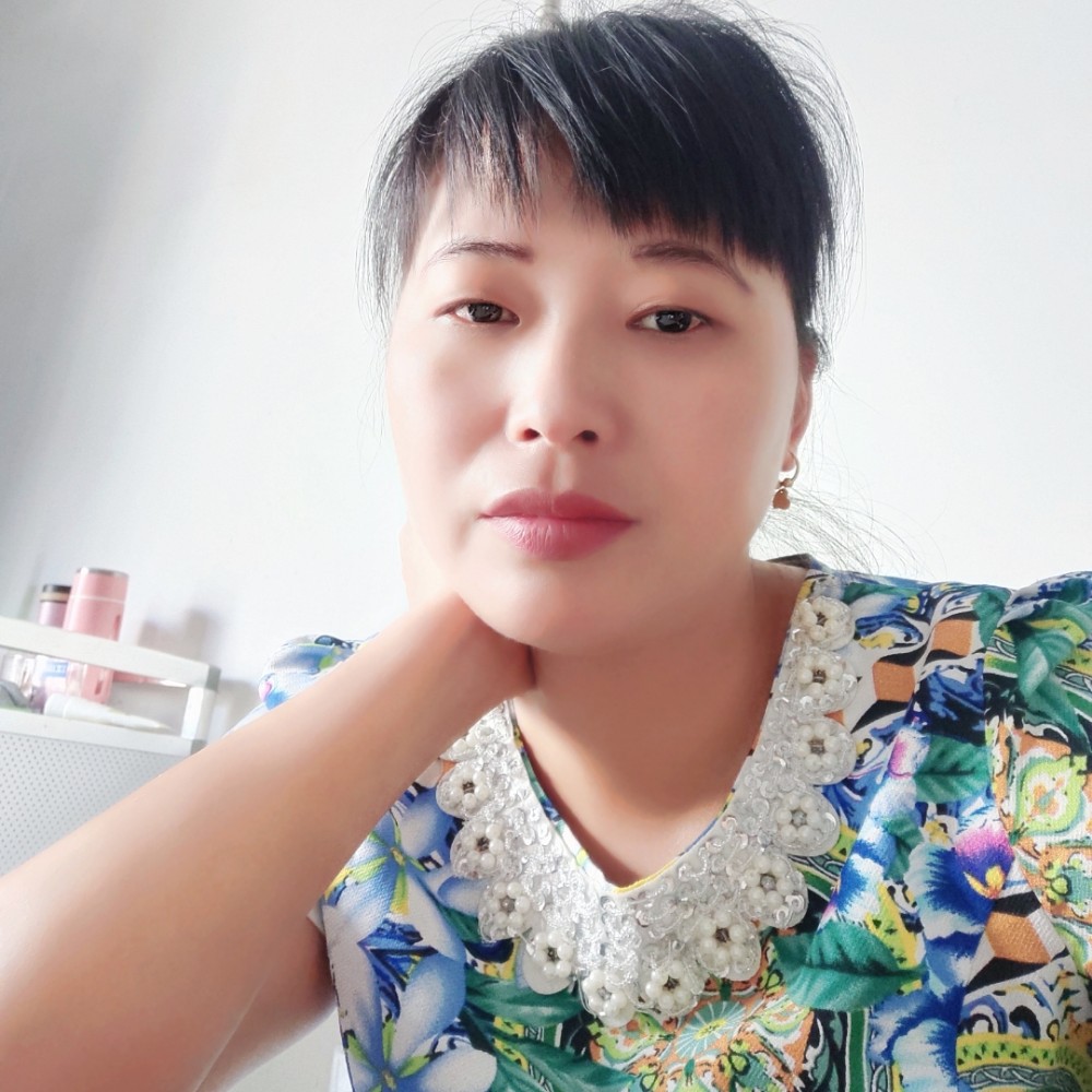 御姐与淡然的照片
