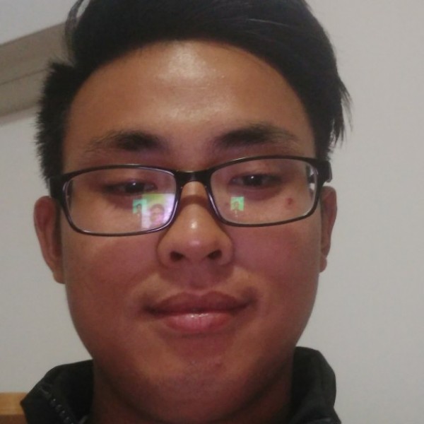 李明露的照片