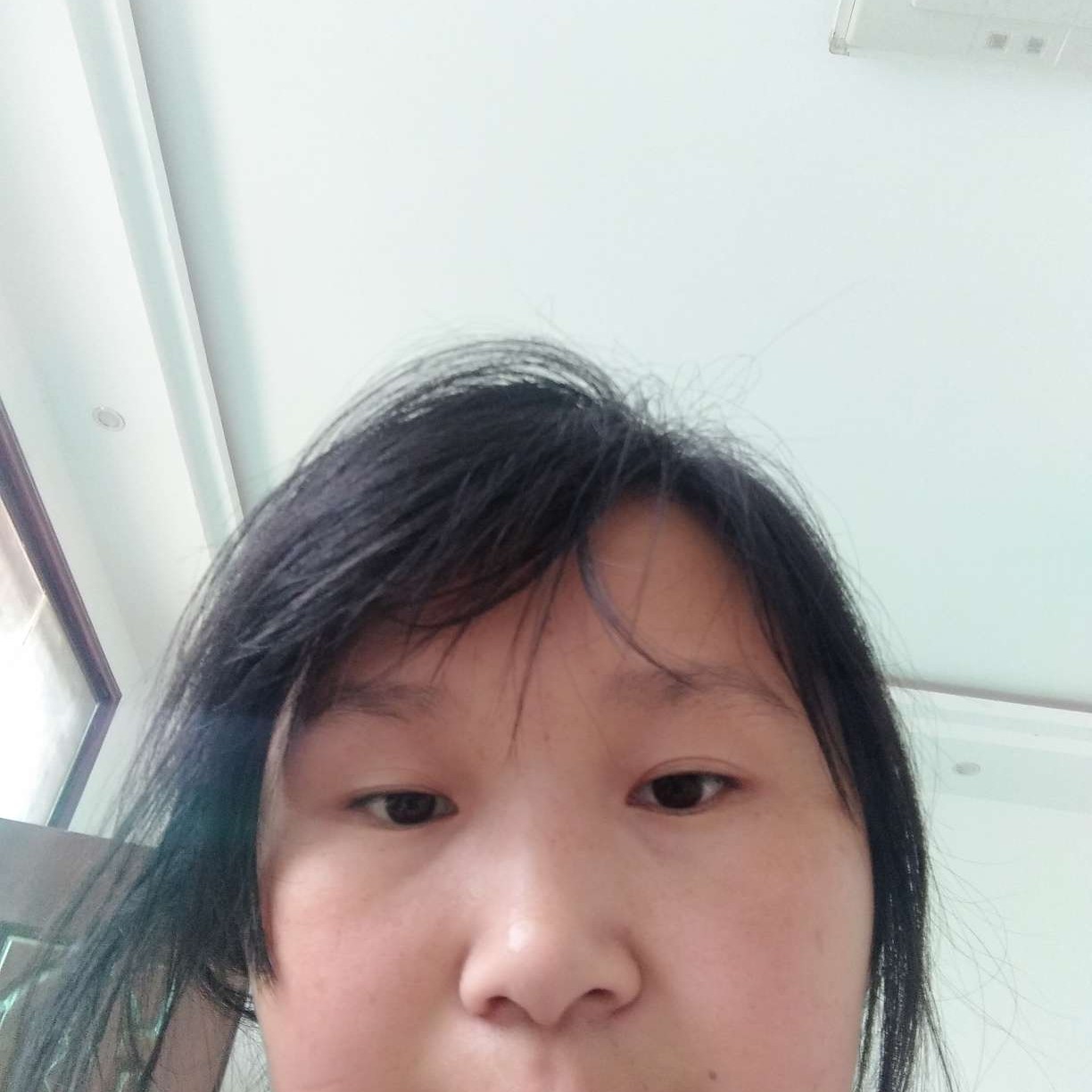 高大倾心小虾米的照片