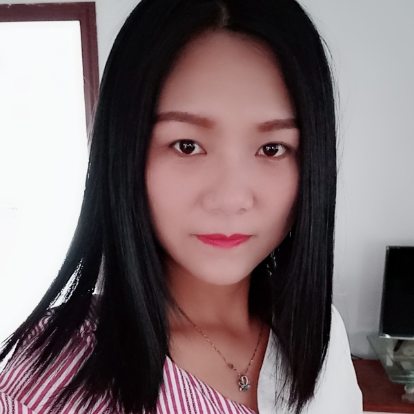 倩。倩。的照片