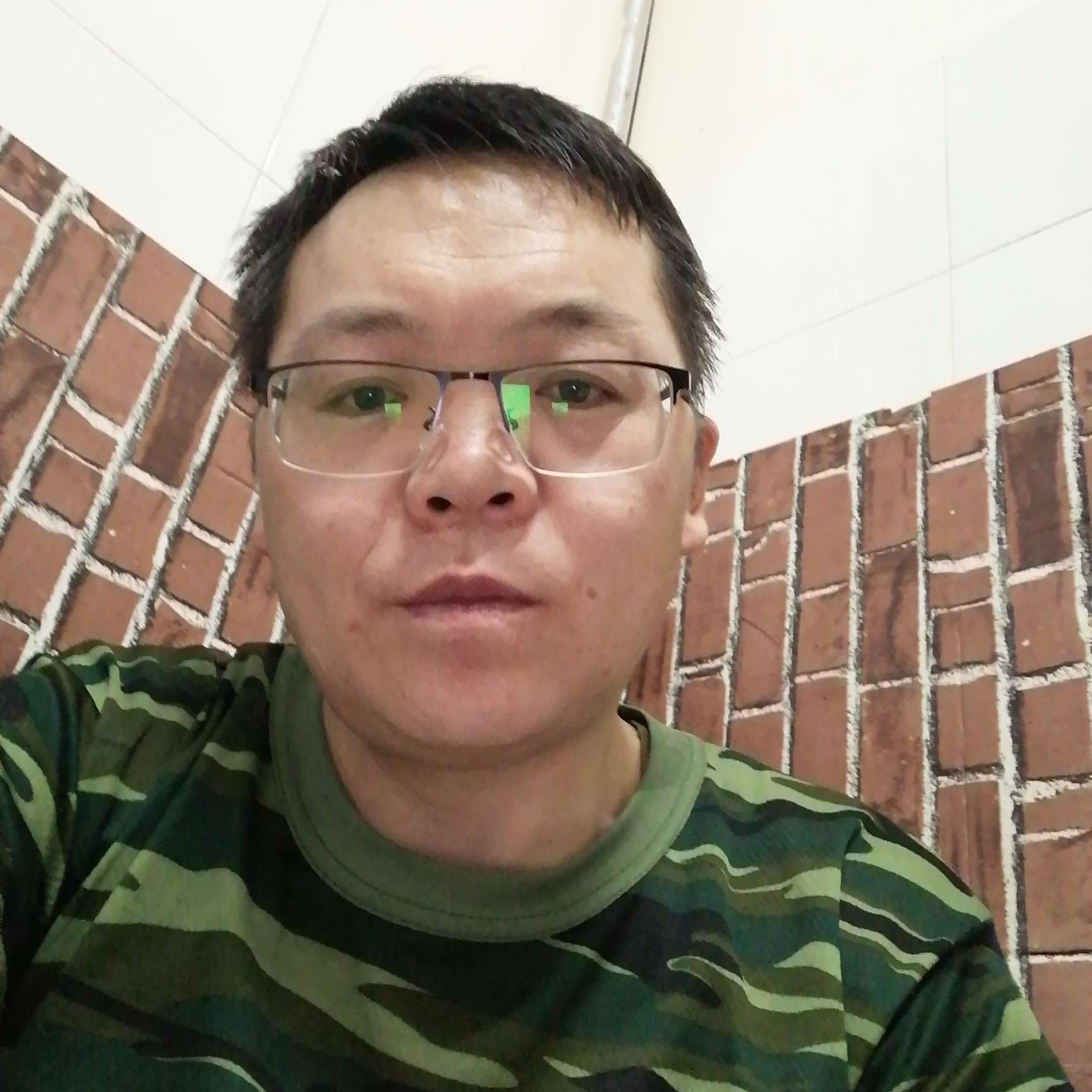 超短裙洁净的照片