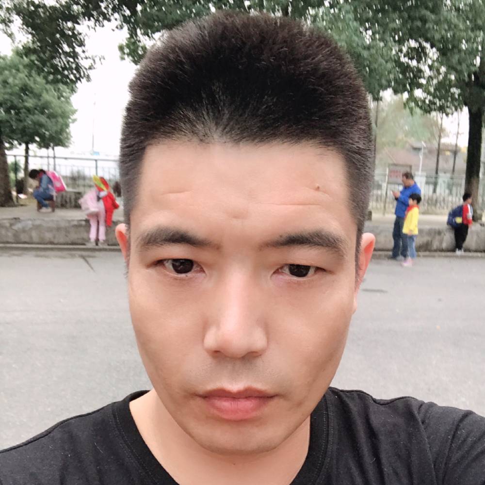 袁辉哥哥的照片