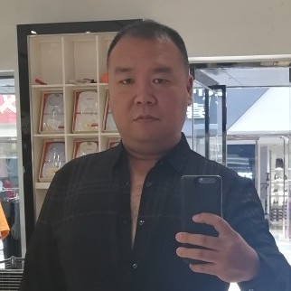 绕指阳刚的照片