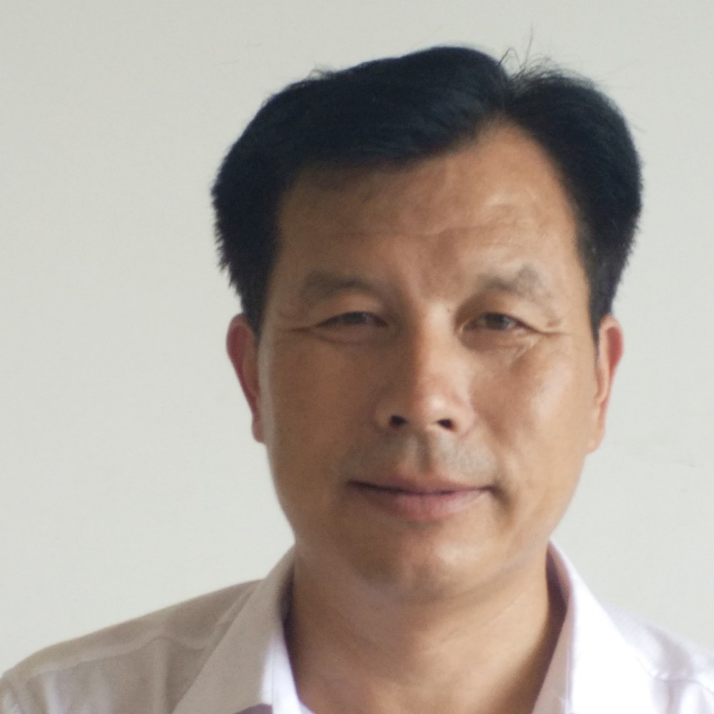 无奈笑春华的照片