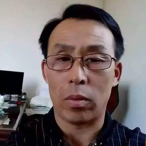 俭朴打爆米花的照片