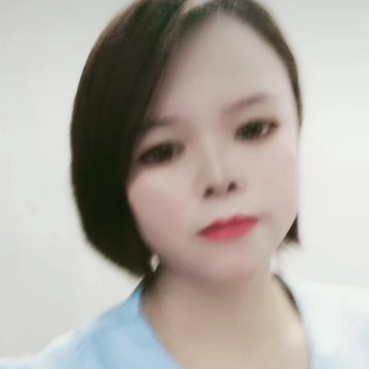 动人笑思恋的照片