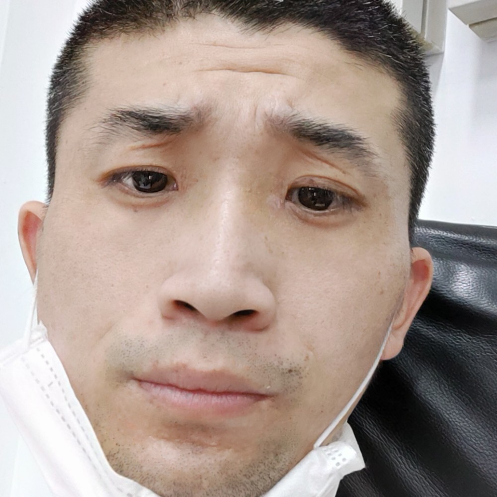 寸步难行啊哈哈的照片