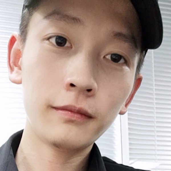 大树下的阴凉的照片