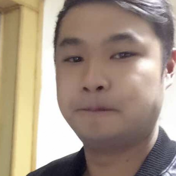 李翌的照片