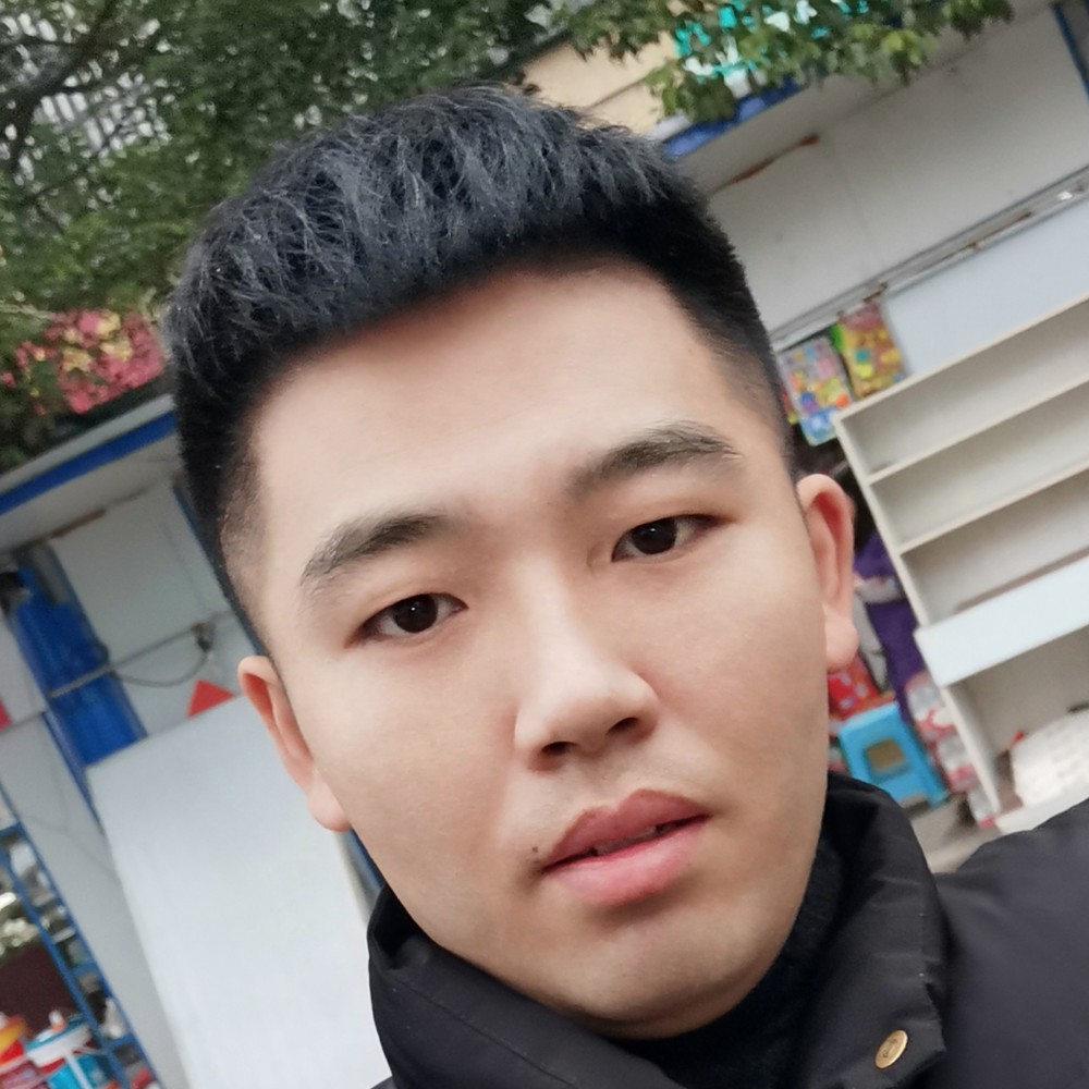 单身請砖头的照片