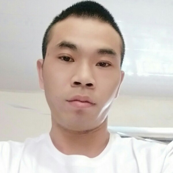 美女开个房的照片