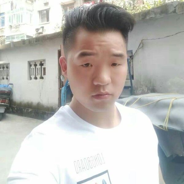 碧蓝雨的照片