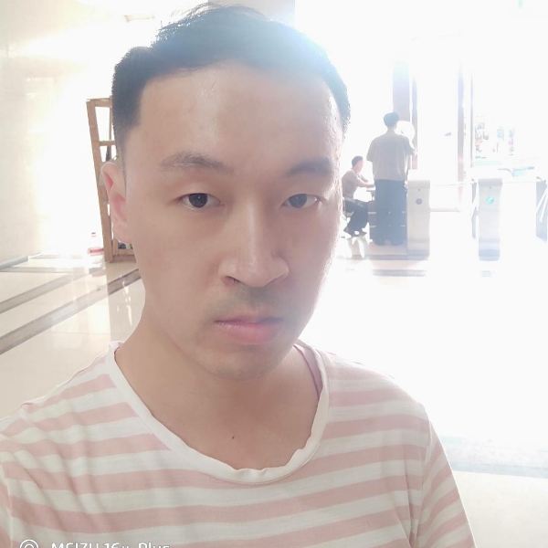 小陌陌1的照片