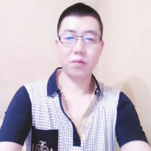 柜子苦恋苗条的照片