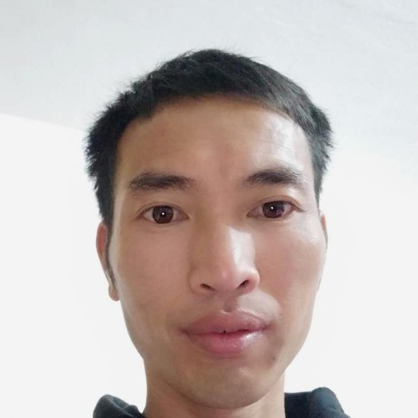 前进进的照片