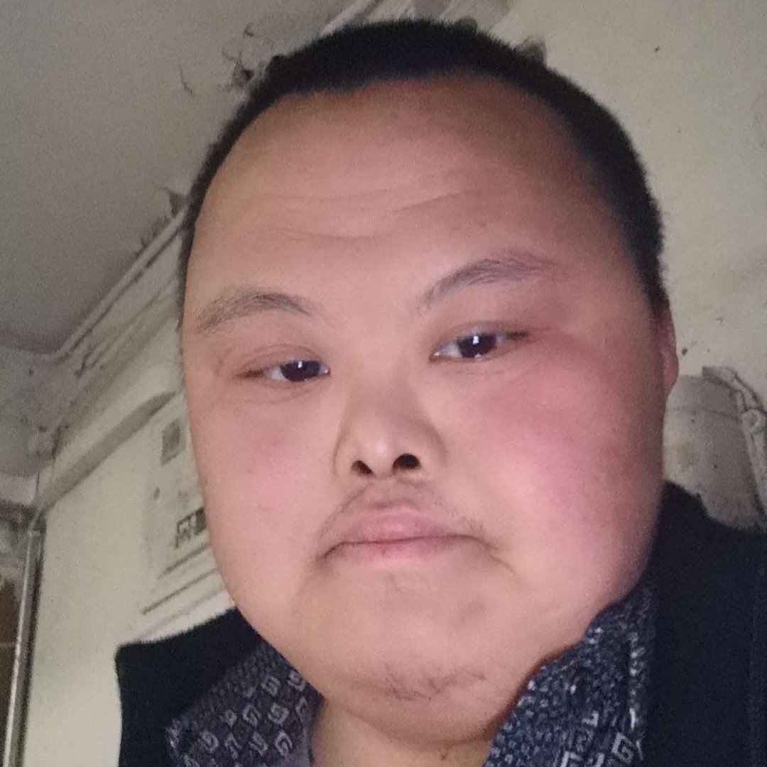 孤心凝眸英俊的照片