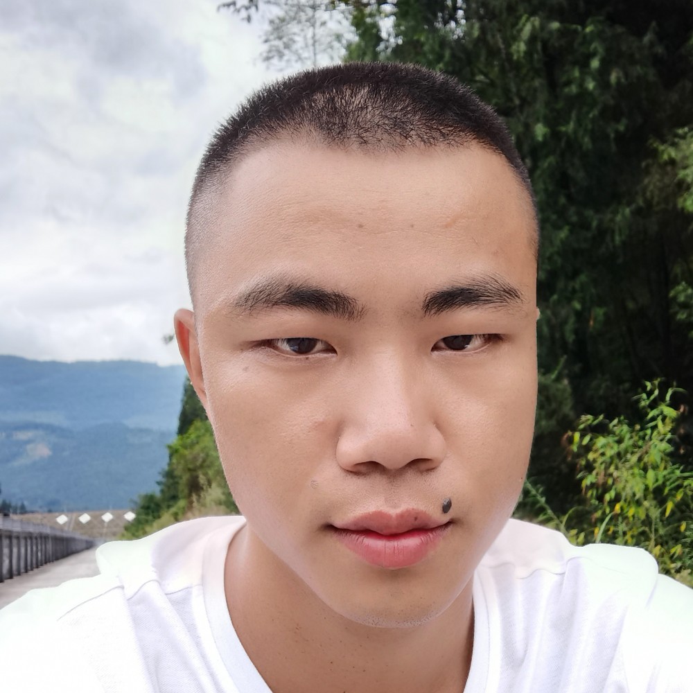 yi houzi的照片