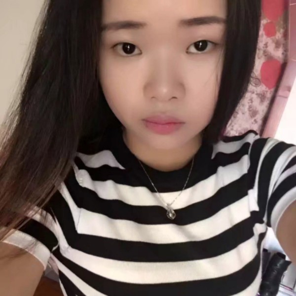 雪白睫毛的照片