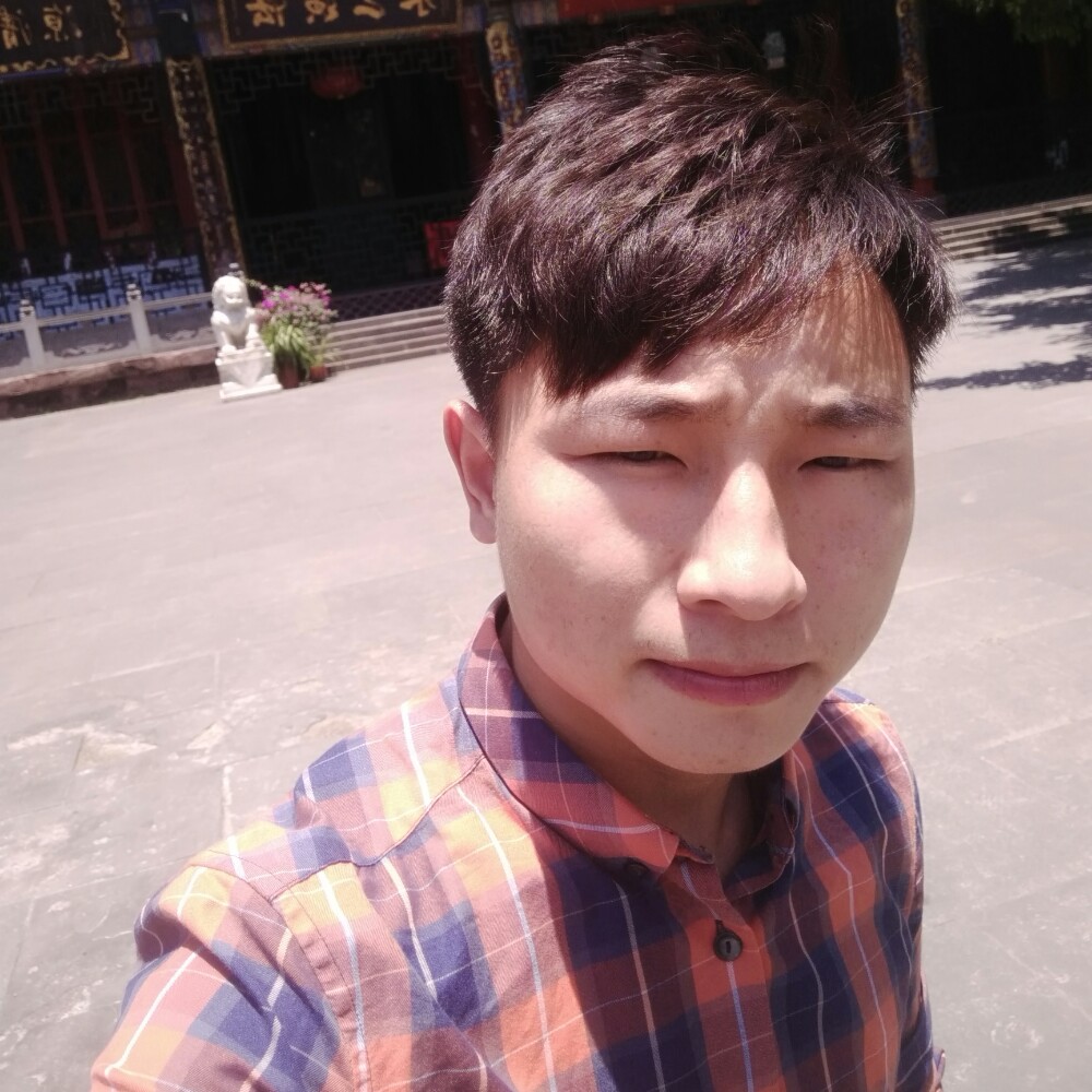 热狗深拥错落的照片