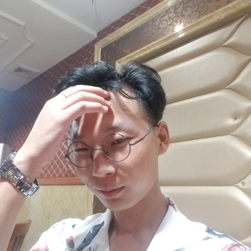 祁天i的照片
