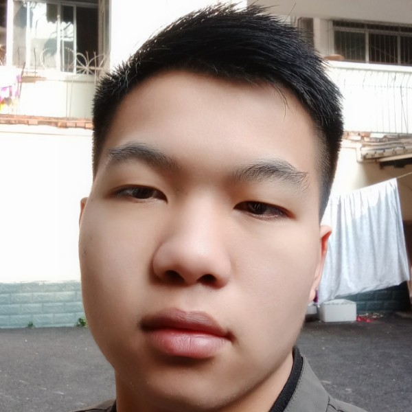 ly罗云的照片