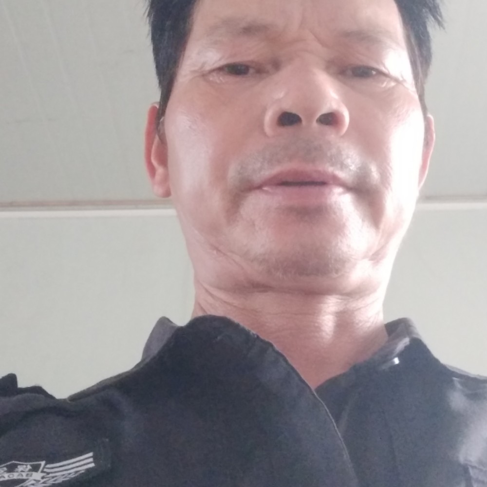 小林强子的照片