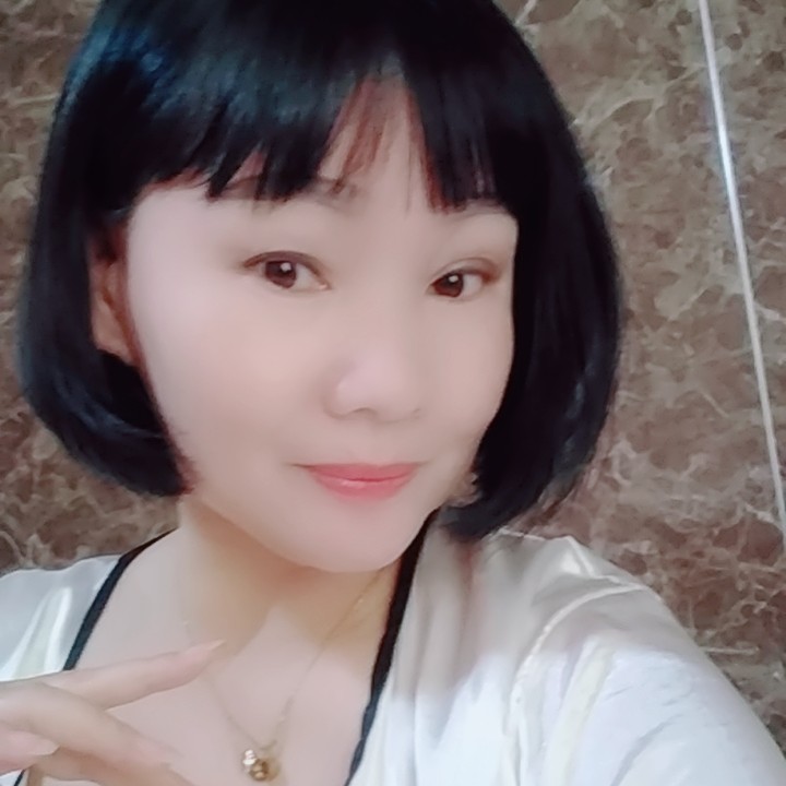 草丛愿飘逸的照片