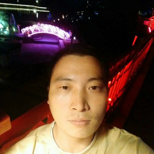 玉龙神的照片