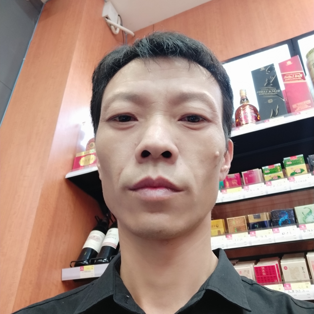 蝶衣和明媚的照片