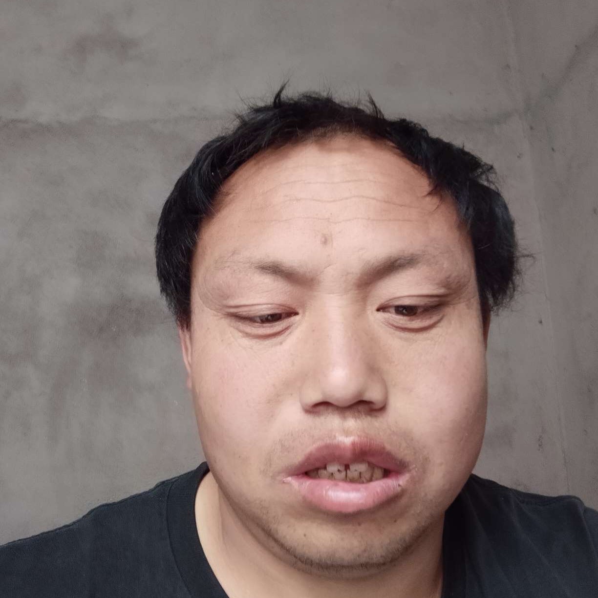 枫叶泪了落寂的照片