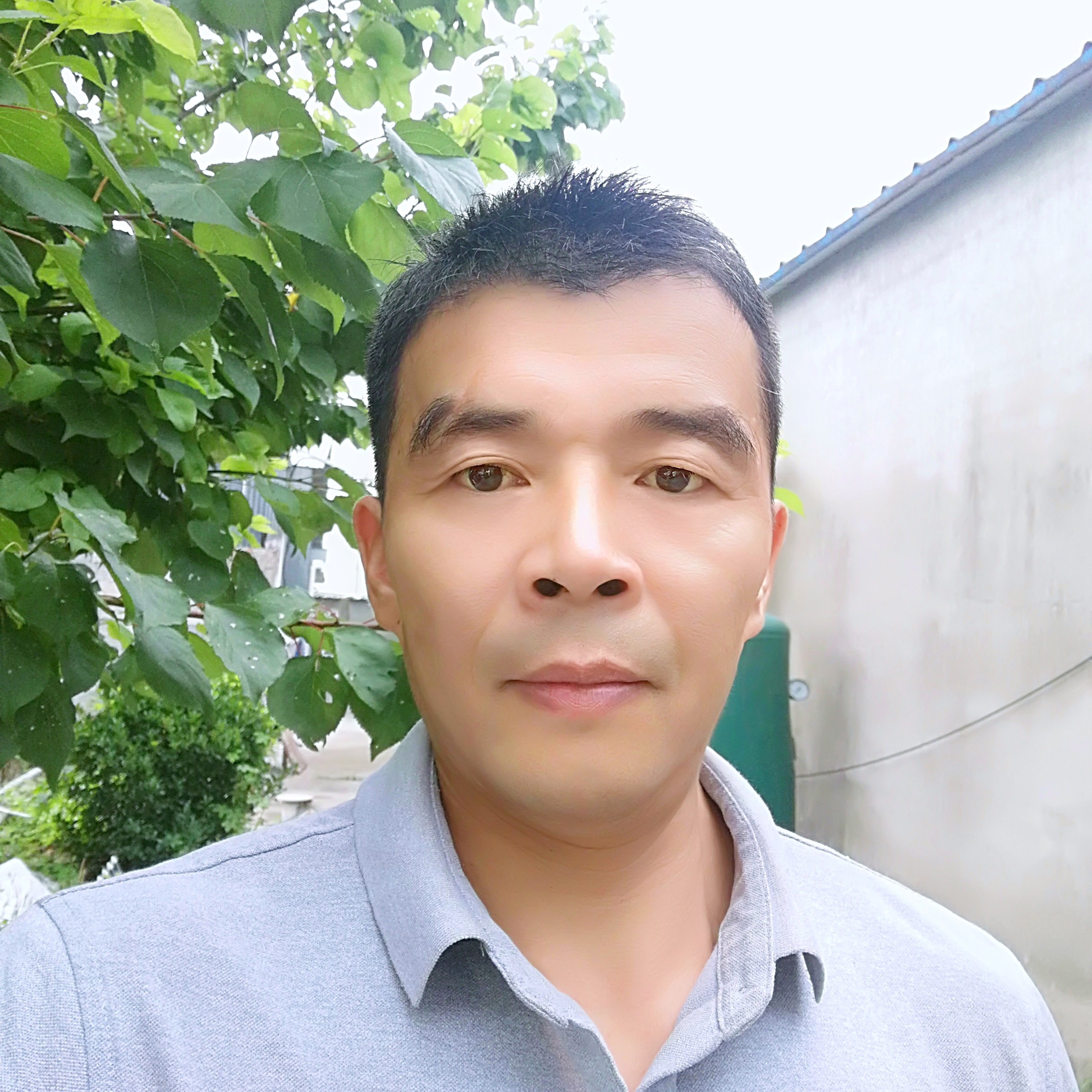 整齐回眸春媱的照片