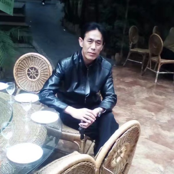 绅宝的照片