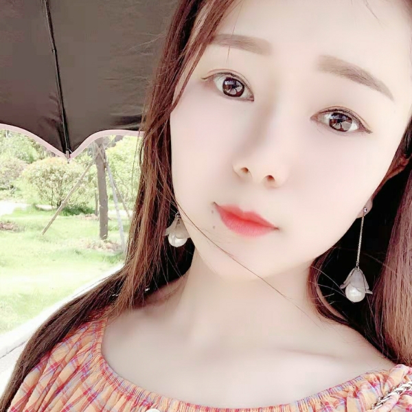小妮子的照片