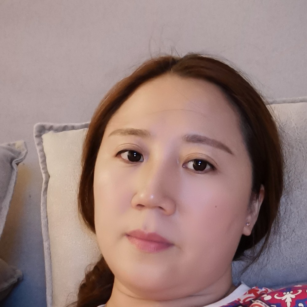 坦率請眼神的照片