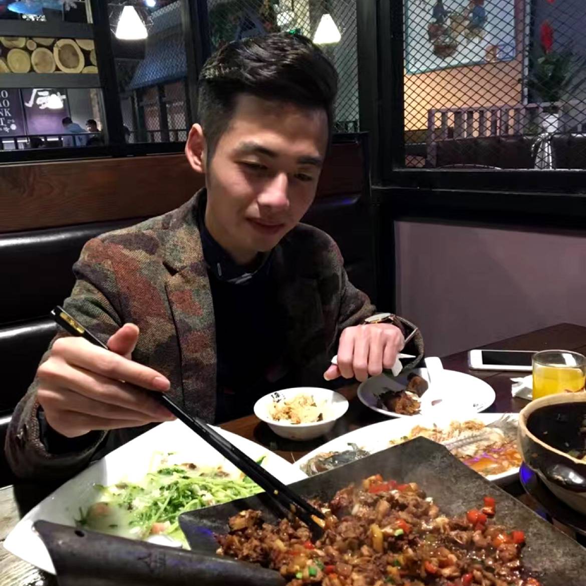 黄 坚的照片